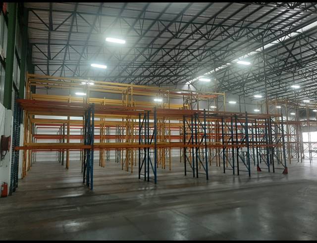 3,031M² WAREHOUSE TO LET IN NEW GERMANY